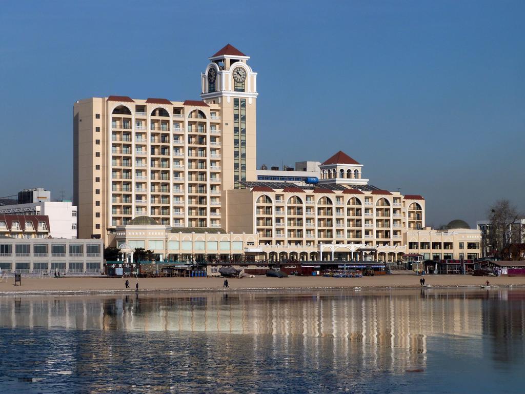 Holiday Inn Sea View Qinhuangdao Exterior foto